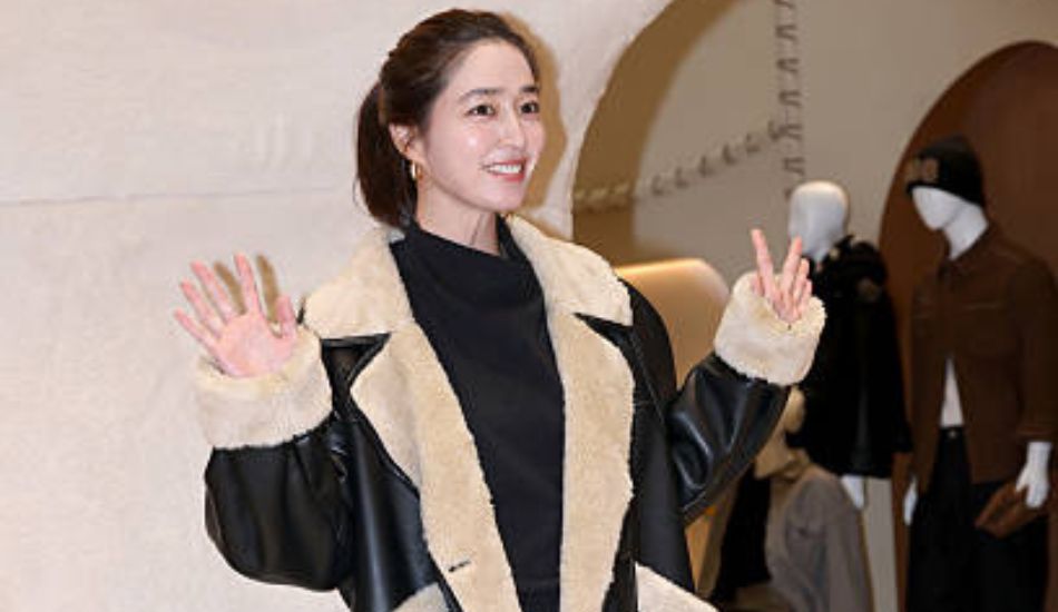 actress lee min jung